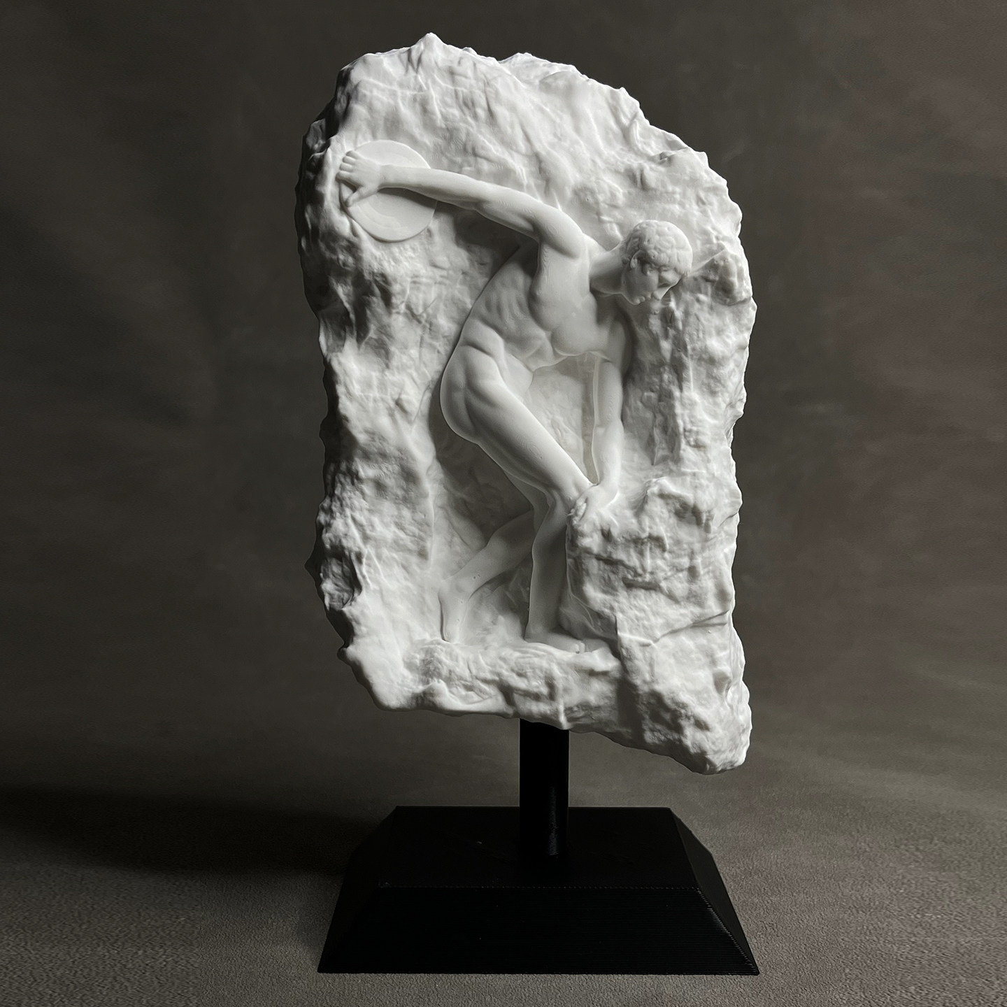 Resin Art Aesthetic - Greek Discobolus Statue Plaster Roman Athlete
