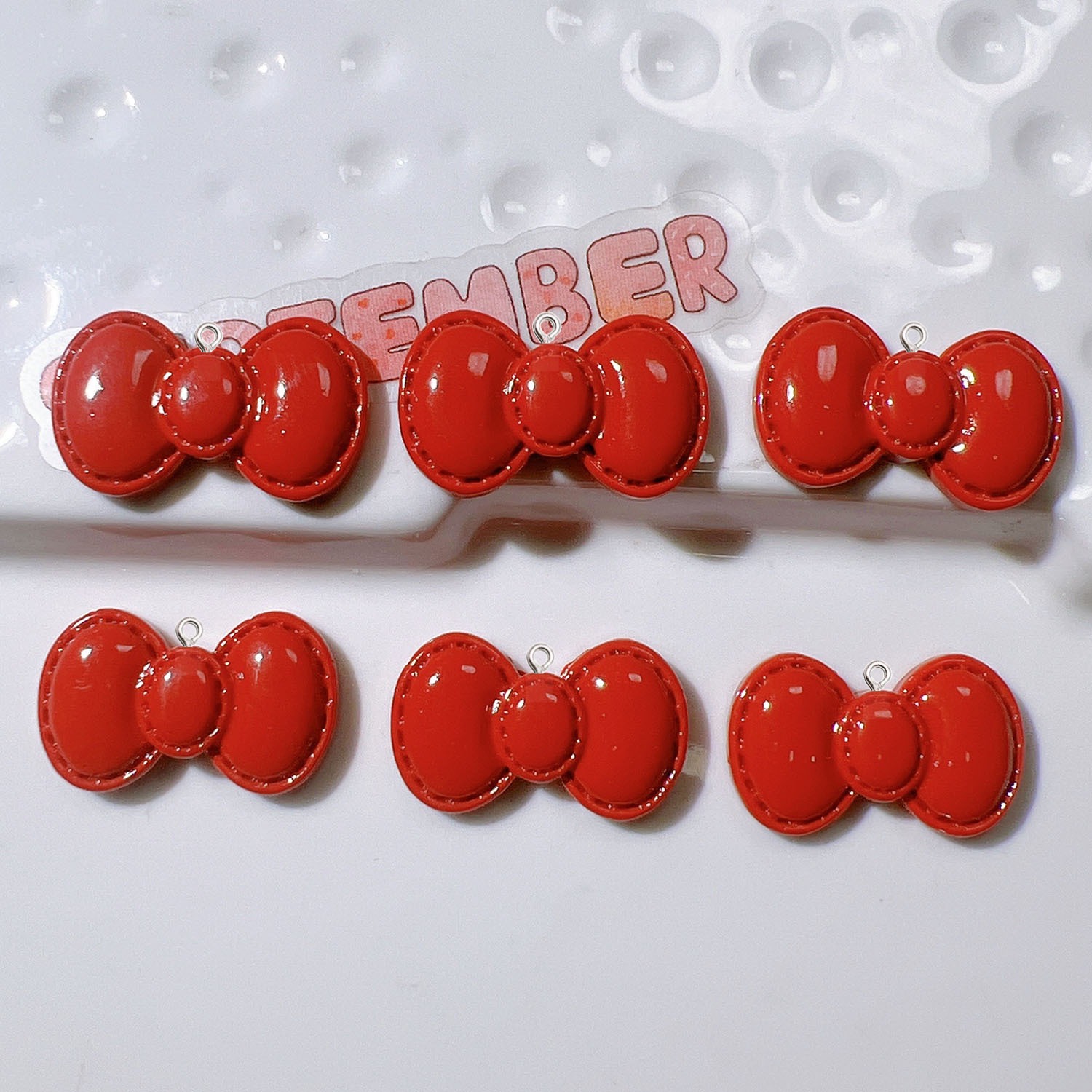 10Pcs Cute Cartoon Bowknot Res – обзор и цена Resin Art Necklace