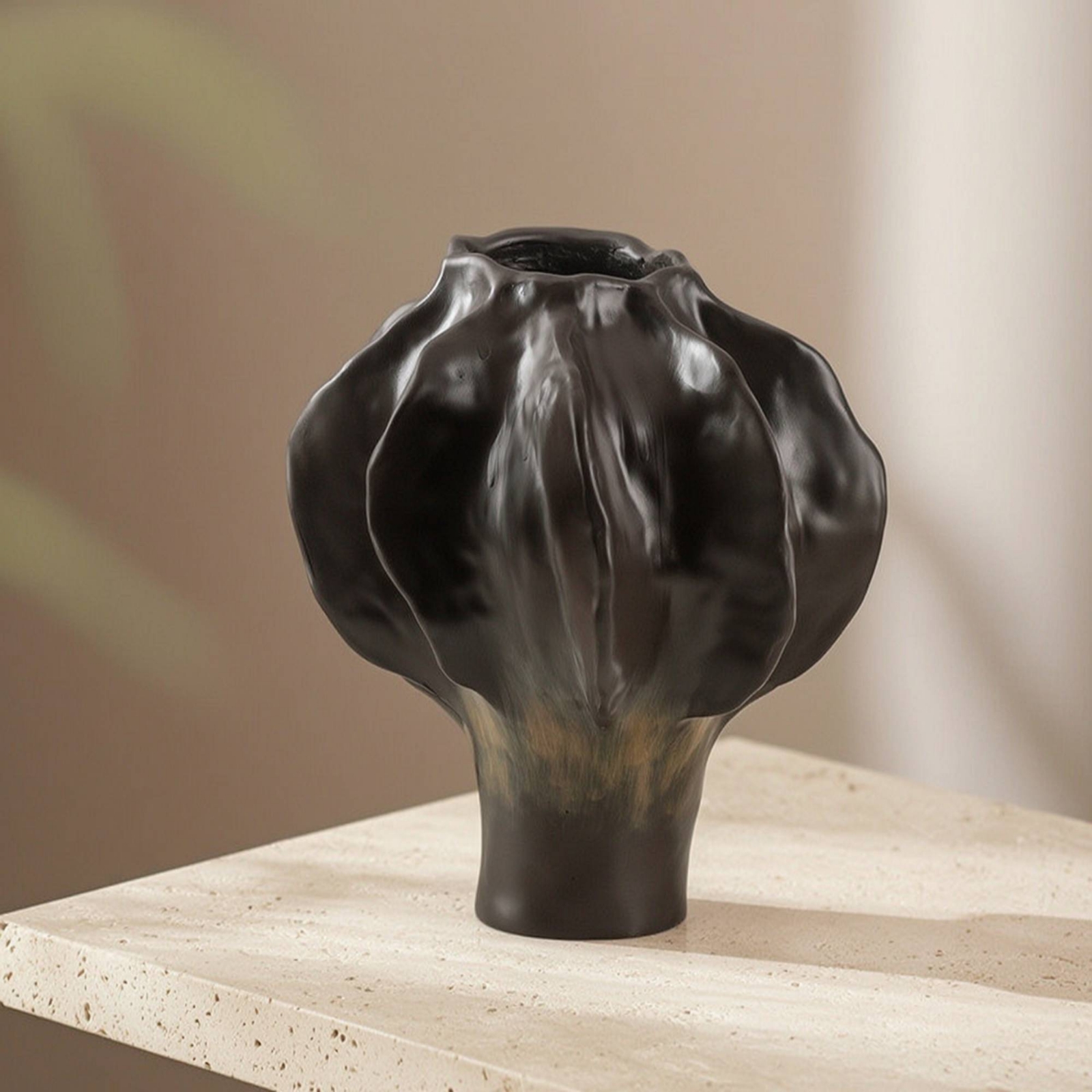 Vase with Wide Opening Glossy  – обзор и цена Resin Art Dining Table