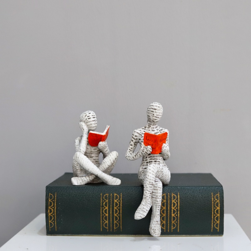 1Pc, Reading Paper Pulp Woman  – обзор и цена Resin Art Design
