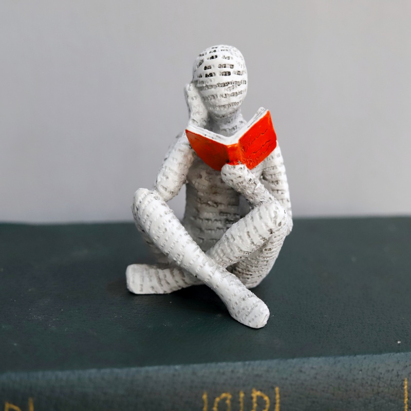 1Pc, Reading Paper Pulp Woman  – обзор и цена Resin Art Design